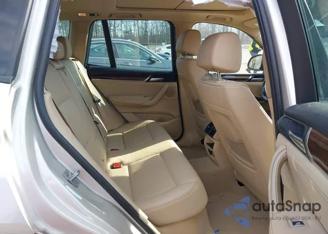 2016 BMW X3 xDrive28I z USA, uszkodzony, nr VIN 5UXWX9C51G0D72704